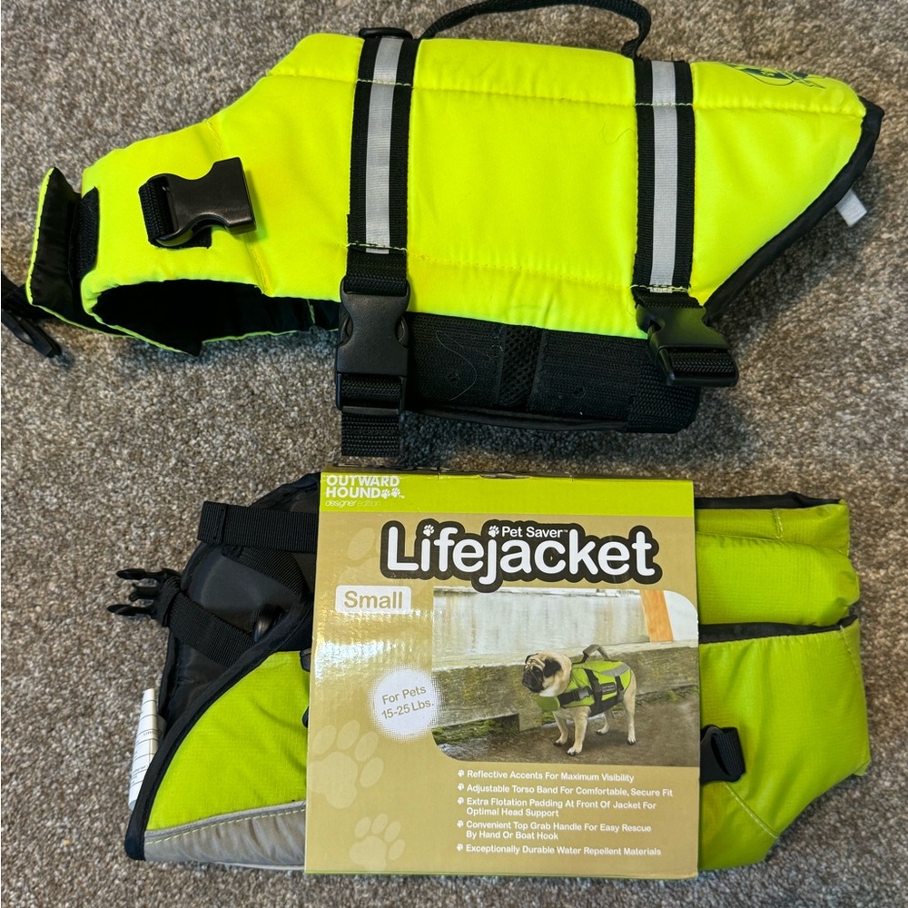 Set of 2‎ Outward Hound Paws Aboard Neon Green small Pet Life Jacket